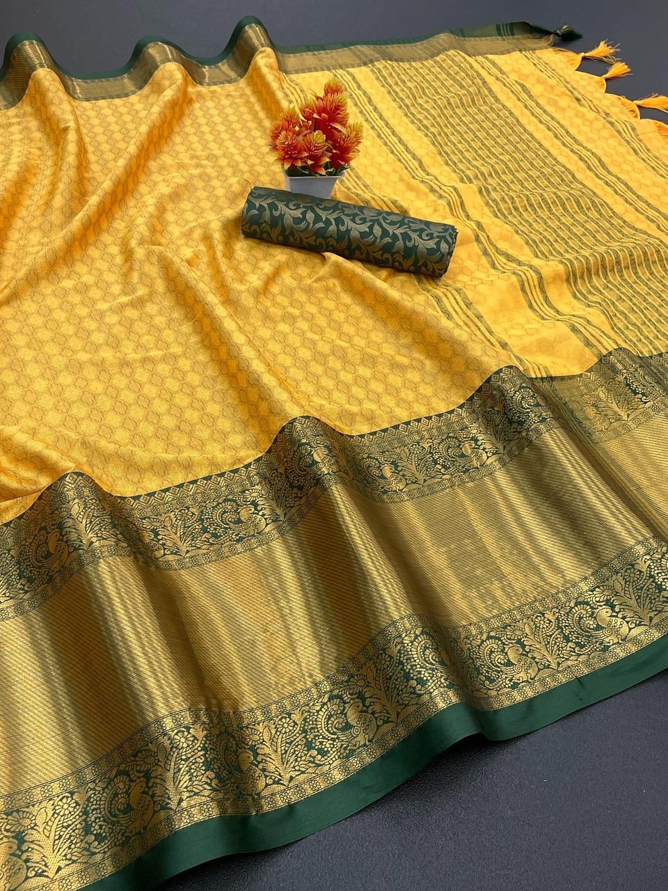 Casual Wear Plain Narayanpet Cotton Sarees, With Blouse, 6.3 m at Rs 900 in  Surat