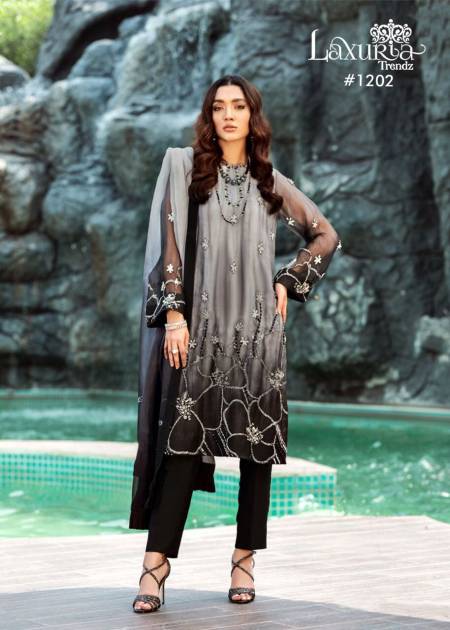 Ladies Cotton Suit - Deals in all kind of Cotton Suits, Pakistani Suits,  Sharara Suits, Plazzo Suits, Pashmina Suits, Bandhej Suits, Partywear Suits  etc